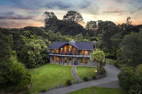 Photo of property in 25 Cochran Road, Oratia, Auckland, 0604