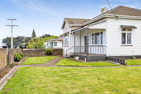 Photo of property in 6 Lincoln Street, Patea, 4520