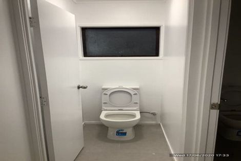 Photo of property in 12 Penruddocke Road, Half Moon Bay, Auckland, 2012