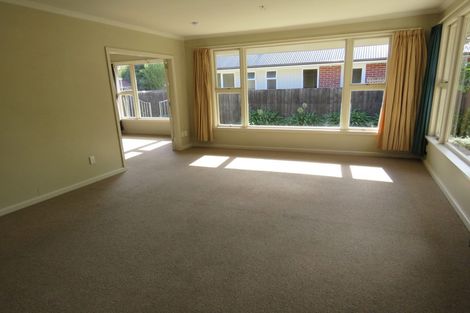 Photo of property in 9 Burnside Crescent, Burnside, Christchurch, 8053