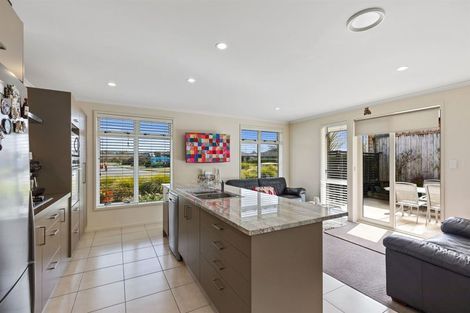 Photo of property in 91 Lakes Boulevard, Pyes Pa, Tauranga, 3112