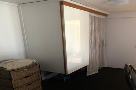 Photo of property in 113 Akaroa Drive, Maupuia, Wellington, 6022