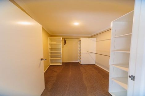 Photo of property in 5 Valley Fields Place, Pukekohe, 2120