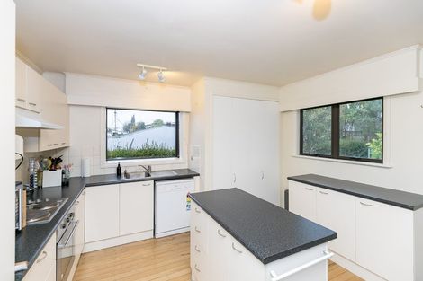 Photo of property in 6 Westney Place, Forest Lake, Hamilton, 3200