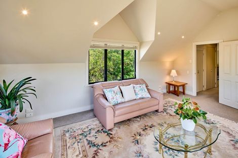 Photo of property in 15 Hautana Square, Woburn, Lower Hutt, 5010