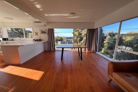 Photo of property in 2/110 Sylvan Avenue, Northcote, Auckland, 0627