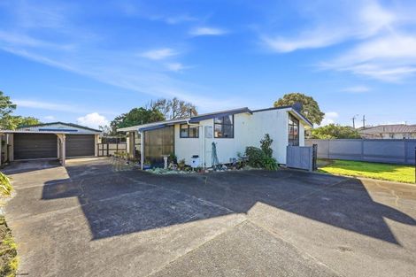 Photo of property in 33 Tongariro Street, Castlecliff, Whanganui, 4501