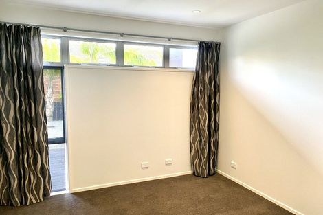 Photo of property in 72 Anzac Road, Pukekohe, 2120