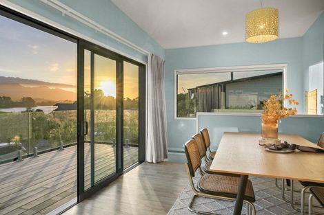 Photo of property in 28 Robertson Street, Raglan, 3225