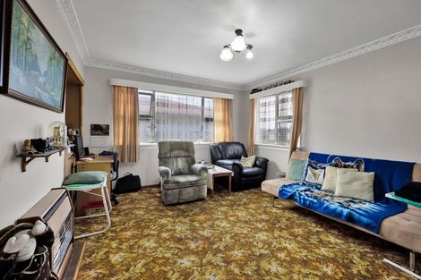 Photo of property in 5 Caplen Street, Hawera, 4610