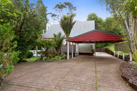 Photo of property in 17a Woodfern Crescent, Titirangi, Auckland, 0604