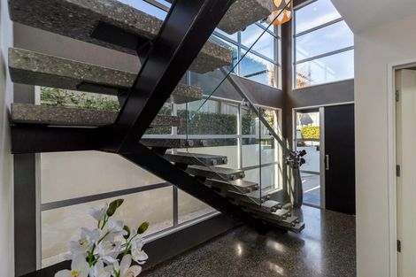 Photo of property in 37a Bay View Road, Kelvin Heights, Queenstown, 9300