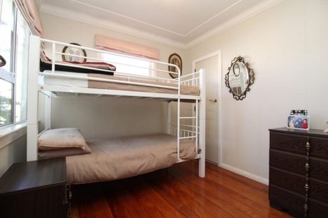 Photo of property in 83 Broadway, Stratford, 4332