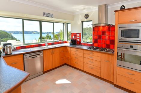 Photo of property in 15 Opahi Bay Road, Mahurangi West, Warkworth, 0983