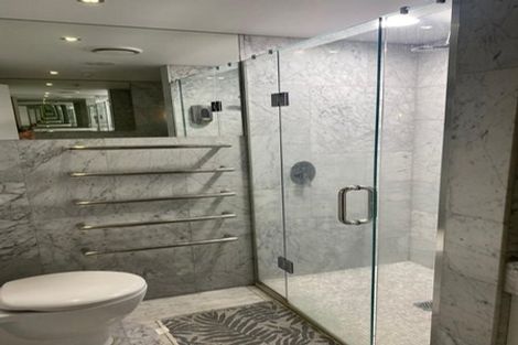 Photo of property in 9d/2 Saint Martins Lane, Grafton, Auckland, 1010