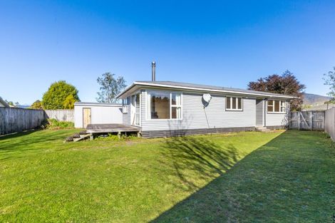 Photo of property in 8 Poihaere Street, Turangi, 3334