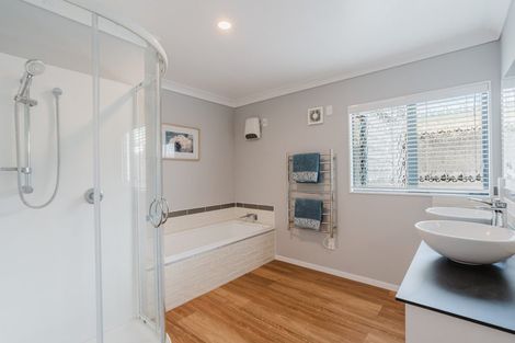 Photo of property in 15 Morrinsville Road, Hillcrest, Hamilton, 3216