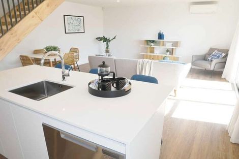 Photo of property in 2/23 Hills Road, Edgeware, Christchurch, 8013