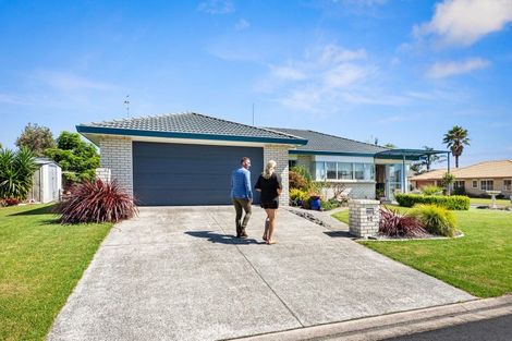 Photo of property in 12 Kentia Avenue, Mount Maunganui, 3116