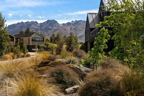 Photo of property in 8 Pendeen Crescent, Jacks Point, Queenstown, 9371