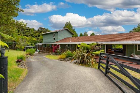 Photo of property in 18 Steam Hauler Track, Waitakere, Henderson, 0782
