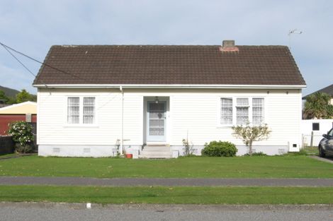 Photo of property in 18 Hall Crescent, Epuni, Lower Hutt, 5011