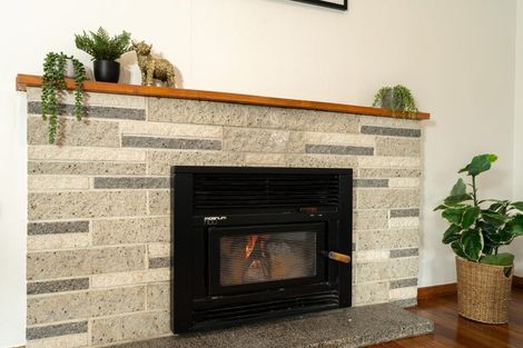 Photo of property in 97 Castor Crescent, Cannons Creek, Porirua, 5024