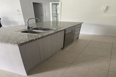 Photo of property in 1/11 Carlos Drive, Flat Bush, Auckland, 2016