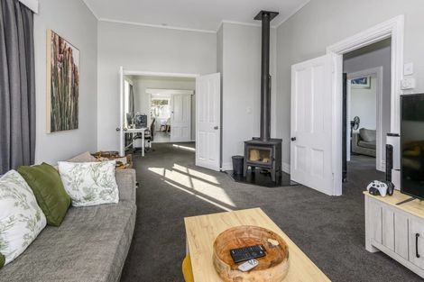 Photo of property in 36 Cloten Road, Stratford, 4332