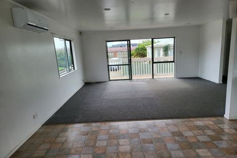 Photo of property in 3a Waterview Road West, Takanini, 2112