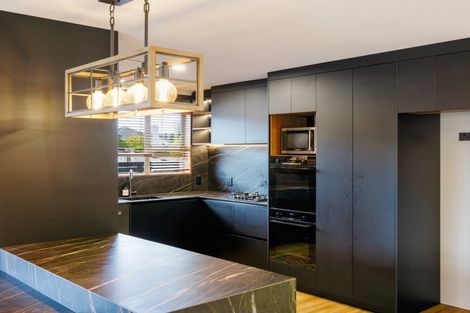 Photo of property in 18 Gibbston Close, Huntington, Hamilton, 3210