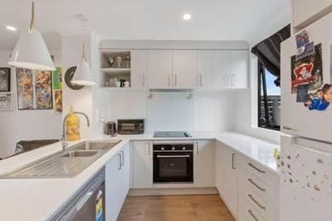 Photo of property in 15b Sealord Place, Manurewa, Auckland, 2102