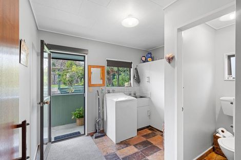 Photo of property in 24 Koputaroa Road, Levin, 5575