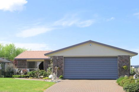 Photo of property in 19 Barraud Place, Pukehangi, Rotorua, 3015