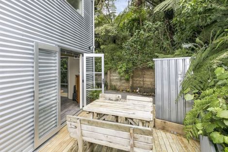 Photo of property in 67 Waikowhai Street, Ngaio, Wellington, 6035