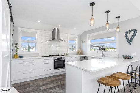 Photo of property in 1 Wahaika Way, Papamoa Beach, Papamoa, 3118