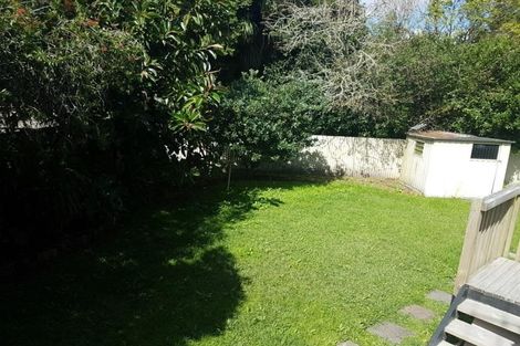 Photo of property in 77 Sunnynook Road, Forrest Hill, Auckland, 0620