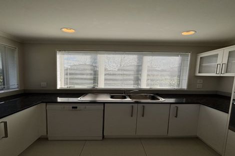 Photo of property in 1 Pickaberry Avenue, Karaka, Papakura, 2113