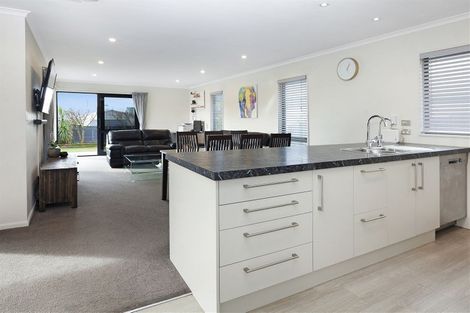 Photo of property in 239 Breezes Road, Aranui, Christchurch, 8061