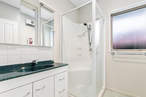 Photo of property in 15 Caleb Place, Northwood, Christchurch, 8051