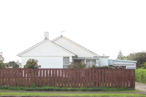 Photo of property in 126 Cracroft Street, Waitara, 4320