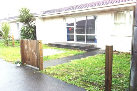 Photo of property in 2/8 Hillcrest Road, Papatoetoe, Auckland, 2025