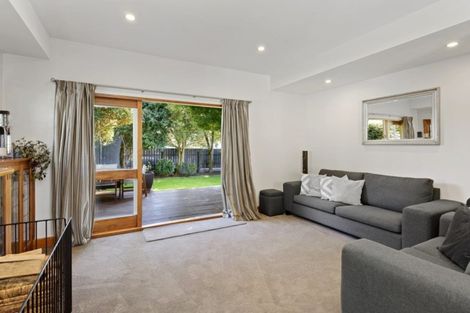 Photo of property in 1/53 Aorangi Road, Bryndwr, Christchurch, 8053