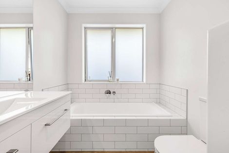 Photo of property in 32 Katania Heights, Brightwater, 7022