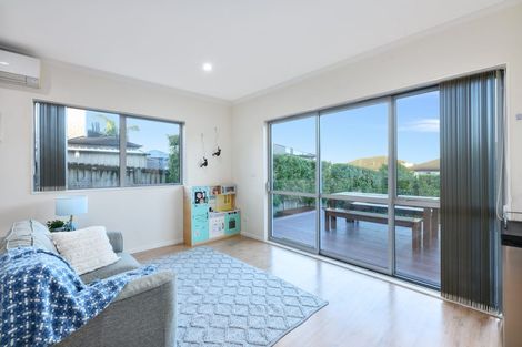 Photo of property in 31 Syrah Crescent, Ranui, Auckland, 0612