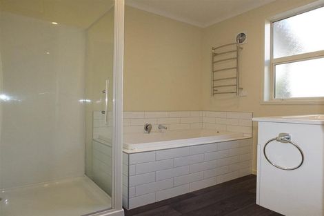 Photo of property in 40 Peer Street, Upper Riccarton, Christchurch, 8041