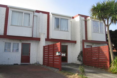 Photo of property in 2/20 Frankmoore Avenue, Johnsonville, Wellington, 6037