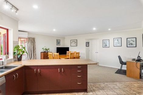 Photo of property in 15 San Priamo Place, Paraparaumu Beach, Paraparaumu, 5032