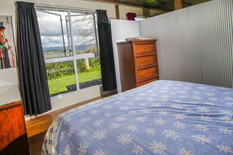 Photo of property in 100 Motukaraka Point Road, Kohukohu, 0491