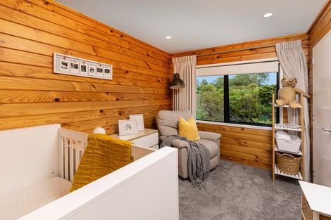 Photo of property in 260a Henderson Valley Road, Henderson, Auckland, 0612